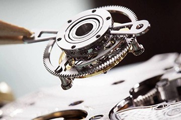 昆明百达翡丽手表为什么总停呢